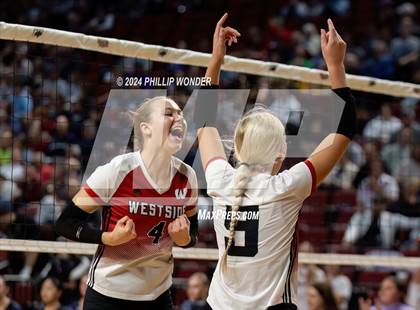 Thumbnail 2 in Omaha Westside vs. Grand Island photogallery.