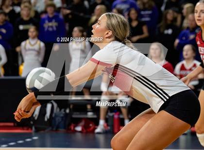 Thumbnail 2 in Omaha Westside vs. Grand Island photogallery.