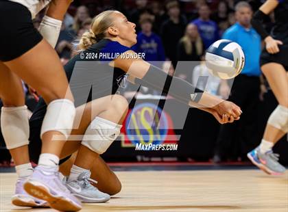 Thumbnail 1 in Omaha Westside vs. Grand Island photogallery.