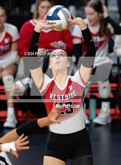 Thumbnail 2 in Omaha Westside vs. Grand Island photogallery.