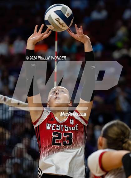 Thumbnail 3 in Omaha Westside vs. Grand Island photogallery.