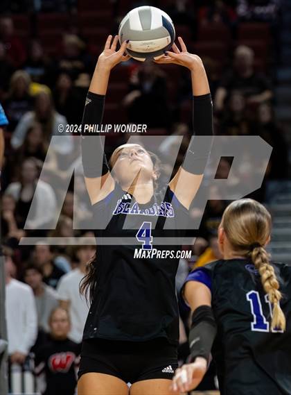 Thumbnail 1 in Omaha Westside vs. Grand Island photogallery.