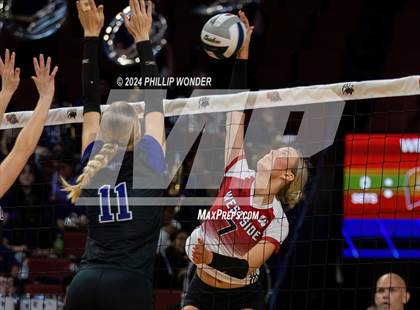 Thumbnail 3 in Omaha Westside vs. Grand Island photogallery.