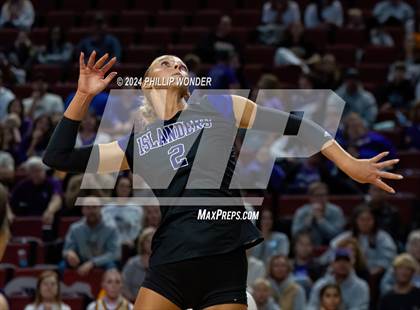 Thumbnail 1 in Omaha Westside vs. Grand Island photogallery.