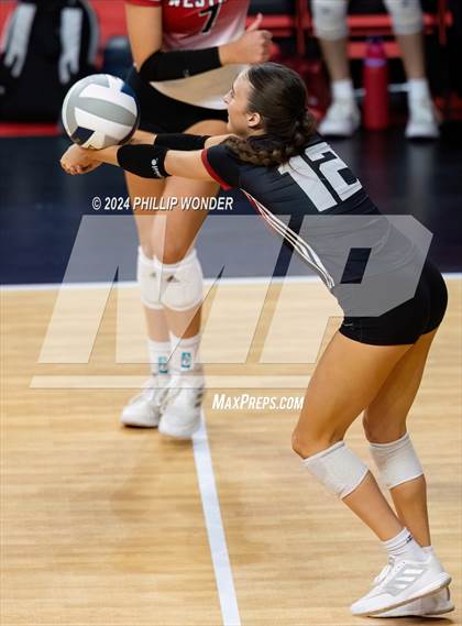 Thumbnail 3 in Omaha Westside vs. Grand Island photogallery.