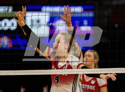 Thumbnail 2 in Omaha Westside vs. Grand Island photogallery.