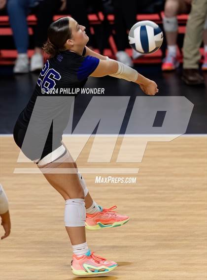 Thumbnail 1 in Omaha Westside vs. Grand Island photogallery.