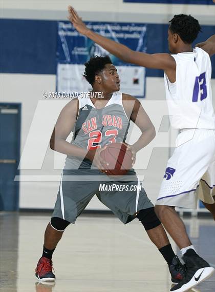 Thumbnail 2 in San Juan vs. Franklin (St. Hope Elite Classic) photogallery.