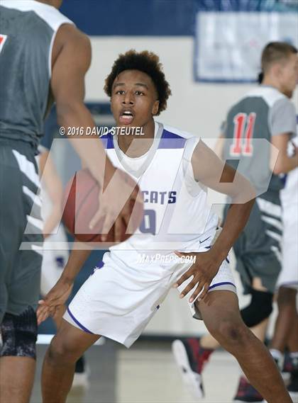 Thumbnail 1 in San Juan vs. Franklin (St. Hope Elite Classic) photogallery.