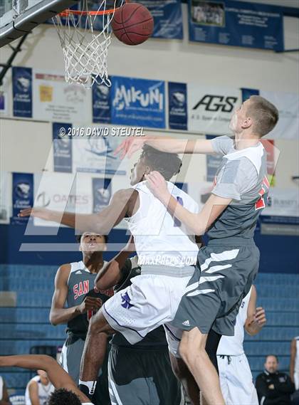 Thumbnail 1 in San Juan vs. Franklin (St. Hope Elite Classic) photogallery.