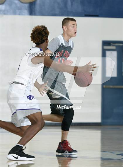 Thumbnail 3 in San Juan vs. Franklin (St. Hope Elite Classic) photogallery.