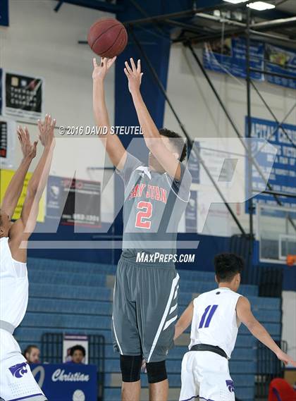 Thumbnail 2 in San Juan vs. Franklin (St. Hope Elite Classic) photogallery.