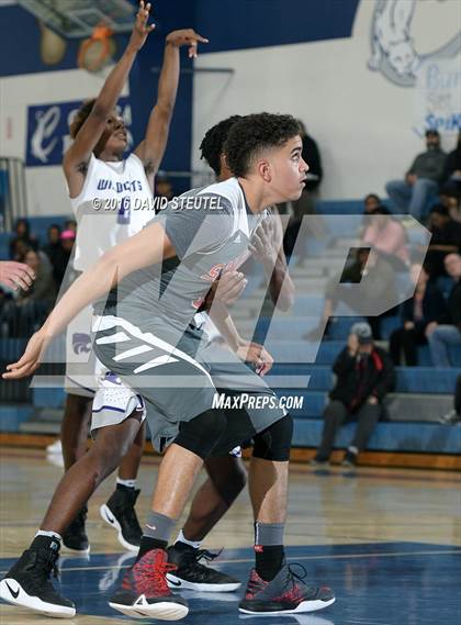 Thumbnail 2 in San Juan vs. Franklin (St. Hope Elite Classic) photogallery.