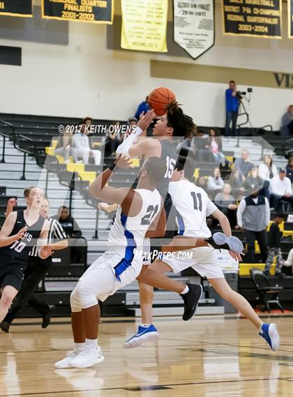 Thumbnail 2 in Hebron vs. Richardson (Tommy Thomas Cougar Classic) photogallery.