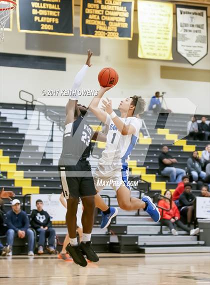 Thumbnail 2 in Hebron vs. Richardson (Tommy Thomas Cougar Classic) photogallery.