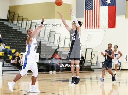 Thumbnail 3 in Hebron vs. Richardson (Tommy Thomas Cougar Classic) photogallery.