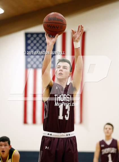 Thumbnail 3 in Thorsby vs. Isabella (Chilton County Tournament) photogallery.