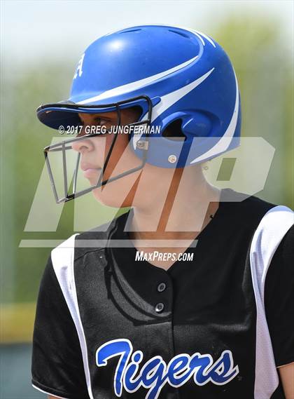Thumbnail 2 in Analy vs. Sonoma Valley (Napa Tournament) photogallery.