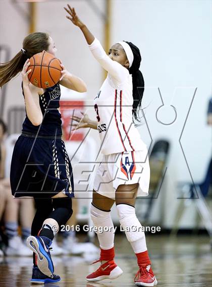 Thumbnail 3 in Keller vs. Allen photogallery.