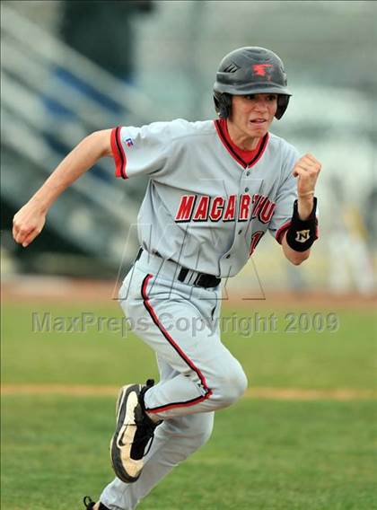 Thumbnail 2 in Creekview vs MacArthur (Carrollton Diamond Classic) photogallery.