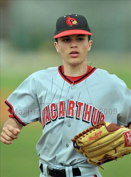 Thumbnail 2 in Creekview vs MacArthur (Carrollton Diamond Classic) photogallery.