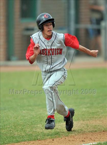 Thumbnail 2 in Creekview vs MacArthur (Carrollton Diamond Classic) photogallery.
