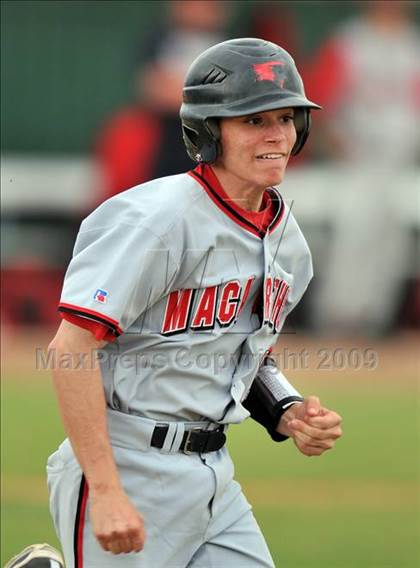 Thumbnail 2 in Creekview vs MacArthur (Carrollton Diamond Classic) photogallery.