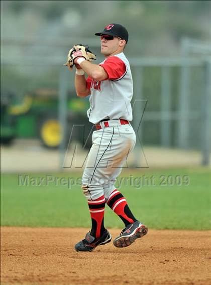 Thumbnail 3 in Creekview vs MacArthur (Carrollton Diamond Classic) photogallery.