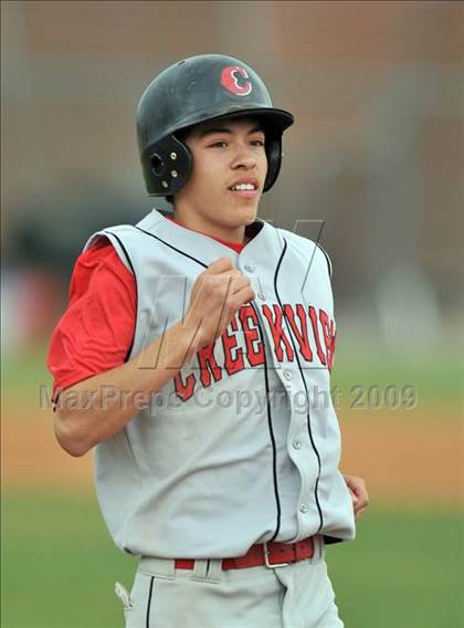 Thumbnail 2 in Creekview vs MacArthur (Carrollton Diamond Classic) photogallery.