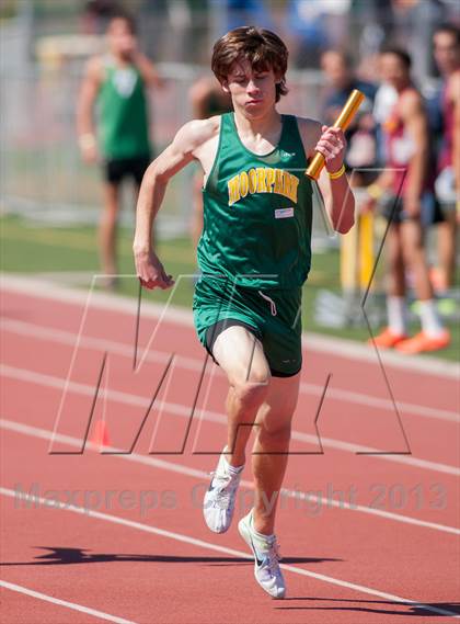 Thumbnail 3 in Ventura Invitational 4X800M Relay photogallery.