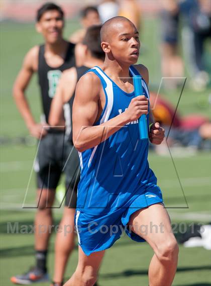 Thumbnail 1 in Ventura Invitational 4X800M Relay photogallery.