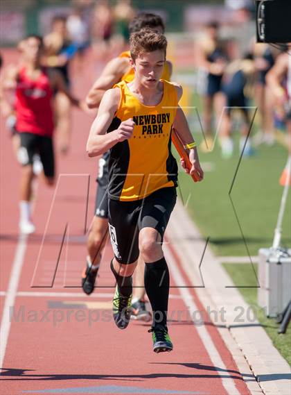 Thumbnail 2 in Ventura Invitational 4X800M Relay photogallery.