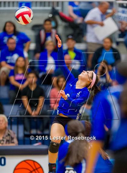Thumbnail 1 in Clark vs. South San Antonio (UIL 6A Bi-District Playoff) photogallery.