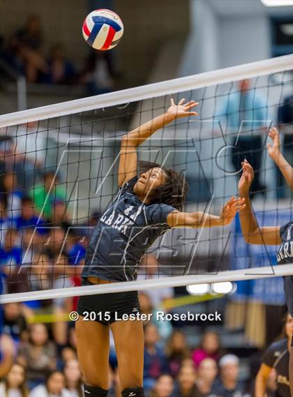 Thumbnail 3 in Clark vs. South San Antonio (UIL 6A Bi-District Playoff) photogallery.