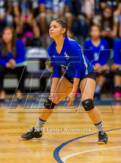 Thumbnail 2 in Clark vs. South San Antonio (UIL 6A Bi-District Playoff) photogallery.