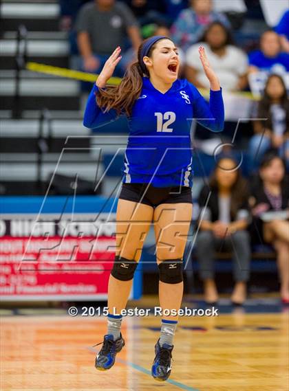 Thumbnail 1 in Clark vs. South San Antonio (UIL 6A Bi-District Playoff) photogallery.