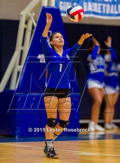 Thumbnail 1 in Clark vs. South San Antonio (UIL 6A Bi-District Playoff) photogallery.