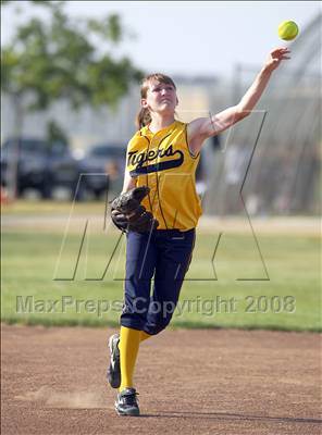 Thumbnail 2 in Inderkum @ Natomas photogallery.