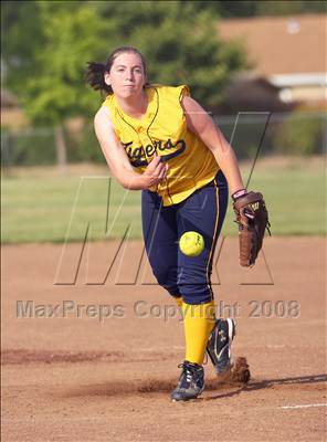 Thumbnail 1 in Inderkum @ Natomas photogallery.