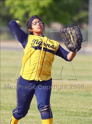 Thumbnail 1 in Inderkum @ Natomas photogallery.