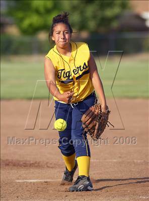 Thumbnail 1 in Inderkum @ Natomas photogallery.