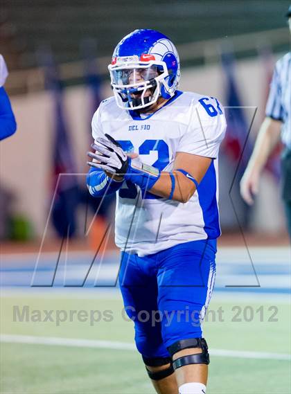 Thumbnail 2 in Veterans Memorial vs. Del Rio (UIL 5A Division 2 Area Playoff) photogallery.