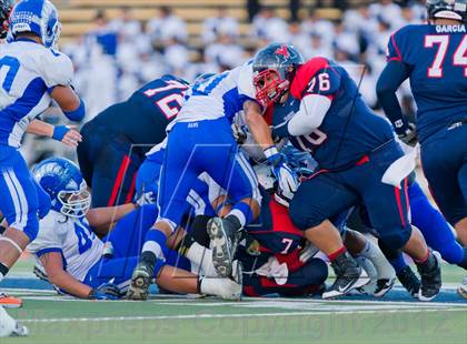Thumbnail 1 in Veterans Memorial vs. Del Rio (UIL 5A Division 2 Area Playoff) photogallery.