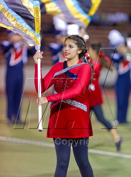 Thumbnail 2 in Veterans Memorial vs. Del Rio (UIL 5A Division 2 Area Playoff) photogallery.