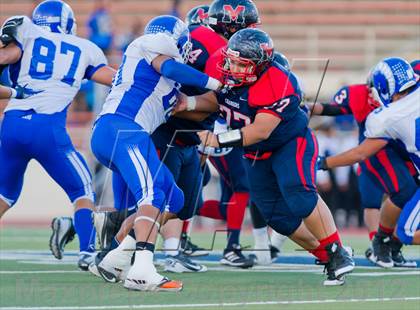 Thumbnail 3 in Veterans Memorial vs. Del Rio (UIL 5A Division 2 Area Playoff) photogallery.