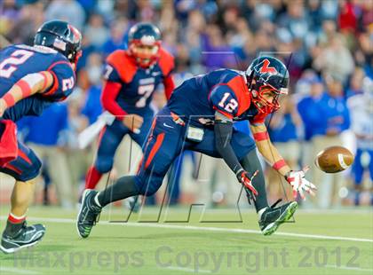 Thumbnail 1 in Veterans Memorial vs. Del Rio (UIL 5A Division 2 Area Playoff) photogallery.