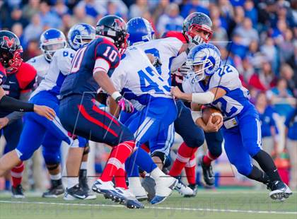 Thumbnail 1 in Veterans Memorial vs. Del Rio (UIL 5A Division 2 Area Playoff) photogallery.