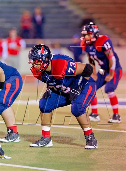 Thumbnail 3 in Veterans Memorial vs. Del Rio (UIL 5A Division 2 Area Playoff) photogallery.