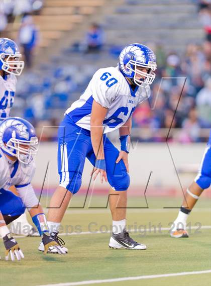 Thumbnail 3 in Veterans Memorial vs. Del Rio (UIL 5A Division 2 Area Playoff) photogallery.