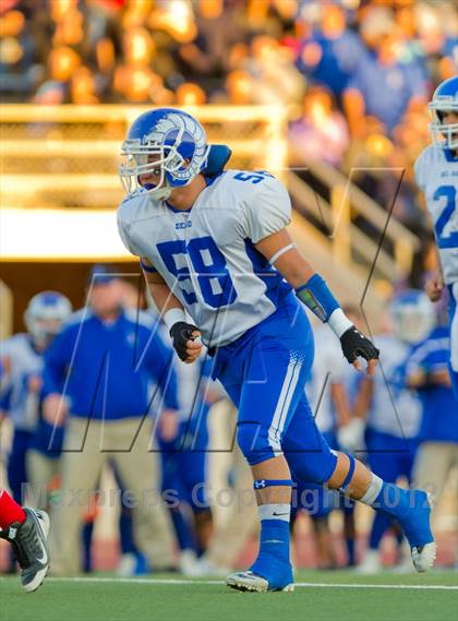 Thumbnail 3 in Veterans Memorial vs. Del Rio (UIL 5A Division 2 Area Playoff) photogallery.